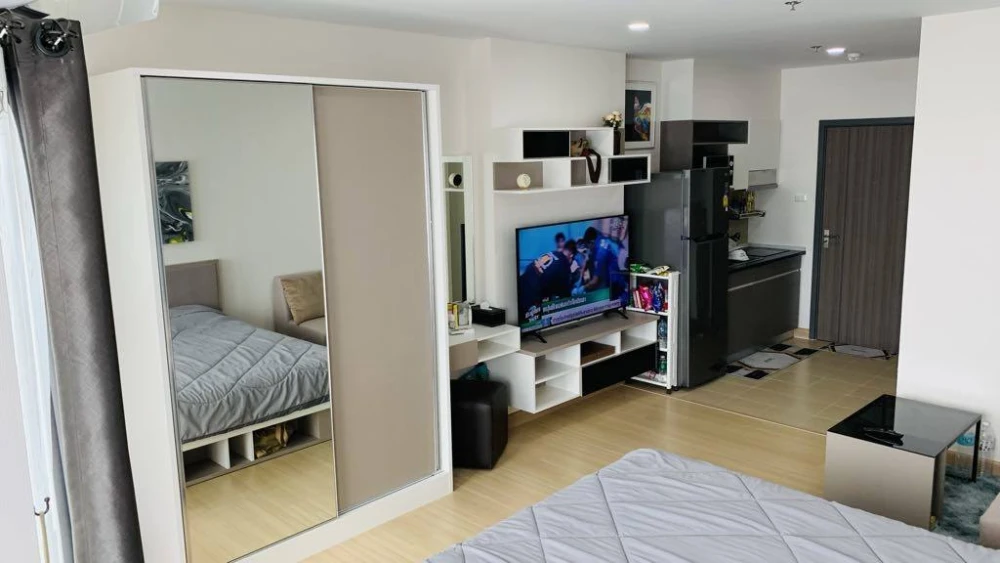 For rent Supalai Veranda Phasi Charoen Station Studio room, fully furnished, full electrical appliances, hurry and book now.