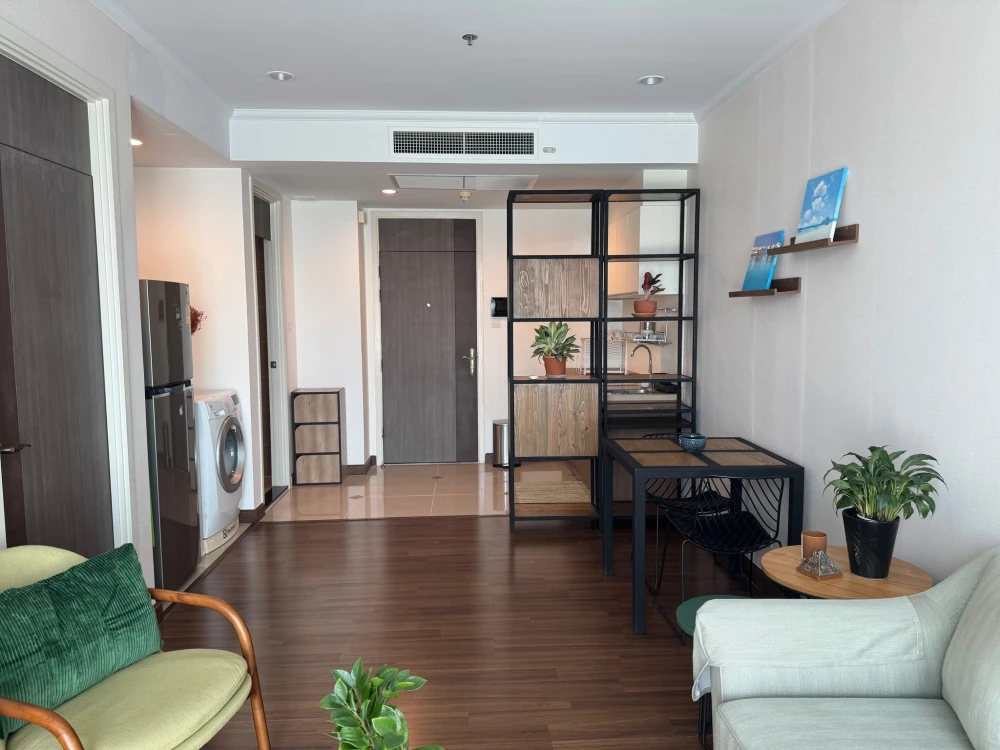 For rent: Supalai Elite Sathorn-Suanplu, 8th floor, open view, fully furnished + electrical appliances, ready to move in
