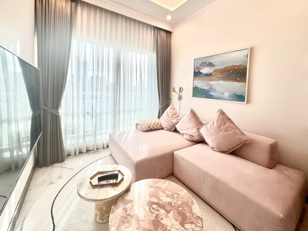 Supalai Elite Surawong for rent, sunset view from living room and bedroom, New Year's Eve fireworks from the condo! Book now!