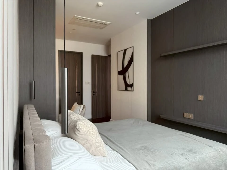 For rent: Supalai Icon Sathorn, high floor, 22nd floor, 3 bedrooms, 2 bathrooms, fully furnished, ready to move in.