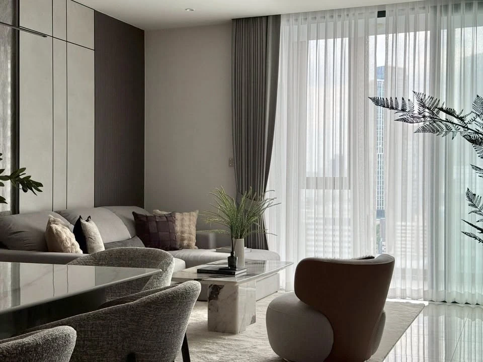 For rent: Supalai Icon Sathorn, high floor, 22nd floor, 3 bedrooms, 2 bathrooms, fully furnished, ready to move in.
