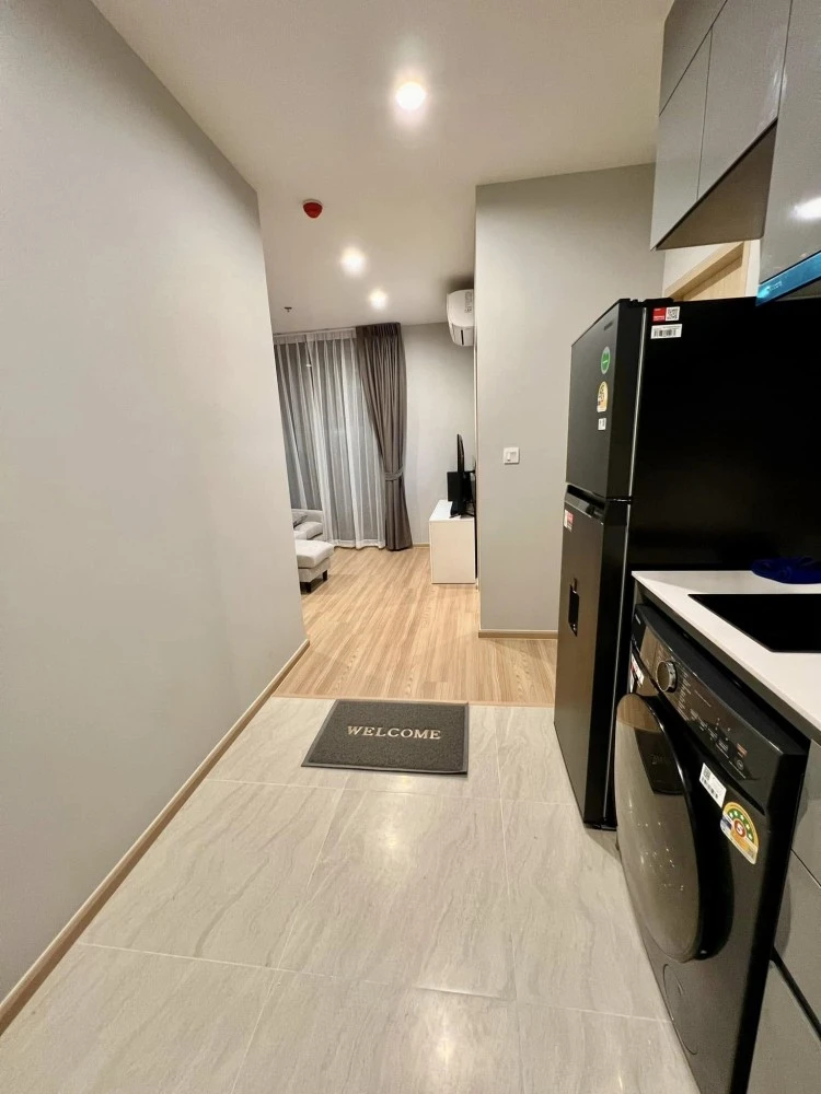 For rent: Skyrise Avenue Sukhumvit 64, high floor, great city view, minimalistic but beautiful, simple but livable.