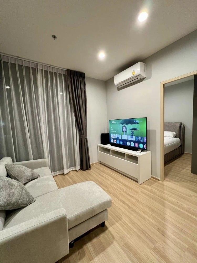 For rent: Skyrise Avenue Sukhumvit 64, high floor, great city view, minimalistic but beautiful, simple but livable.