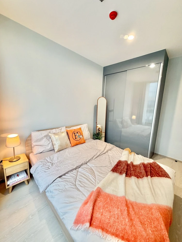 For rent: Skyrise Avenue Sukhumvit 64, fully furnished apartment with complete amenities. Book now, don't miss out!