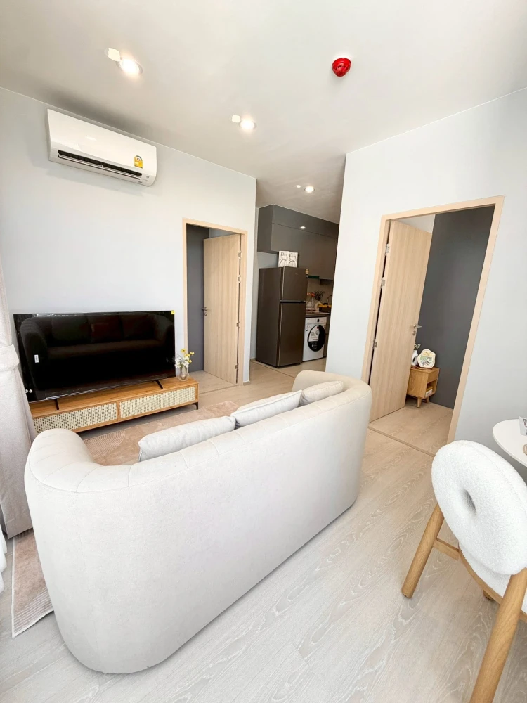 For rent: Skyrise Avenue Sukhumvit 64, fully furnished apartment with complete amenities. Book now, don't miss out!