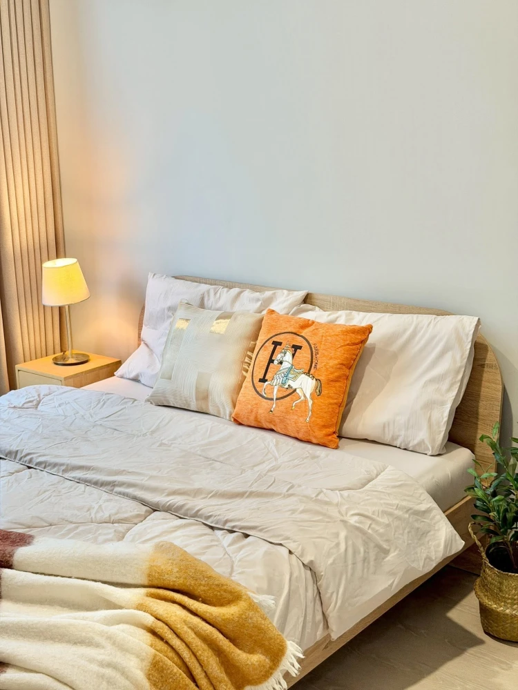 For rent: Skyrise Avenue Sukhumvit 64, fully furnished apartment with complete amenities. Book now, don't miss out!