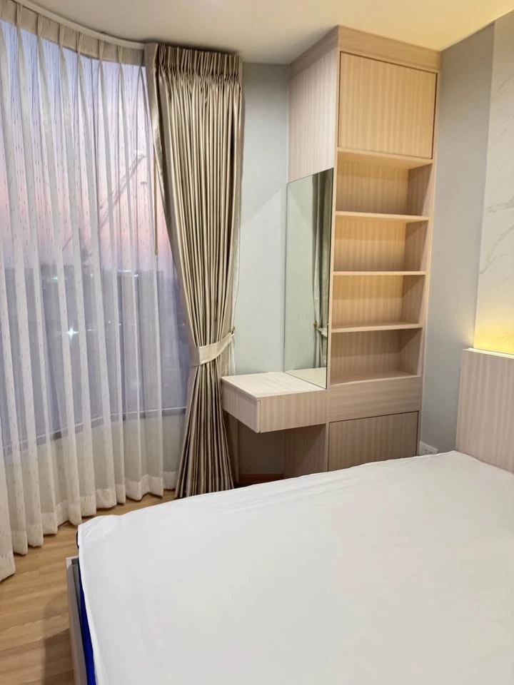 For rent: Skyrise Avenue Sukhumvit 64, corner room, high floor, beautiful view, quiet, no blocked view, fully furnished in every area