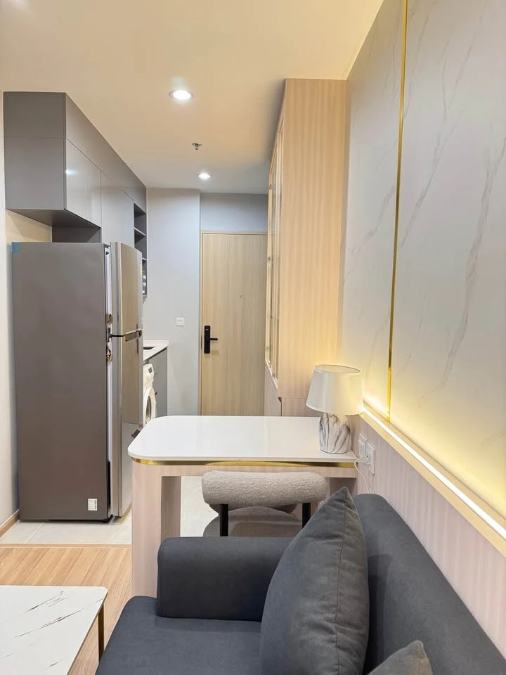 For rent: Skyrise Avenue Sukhumvit 64, corner room, high floor, beautiful view, quiet, no blocked view, fully furnished in every area