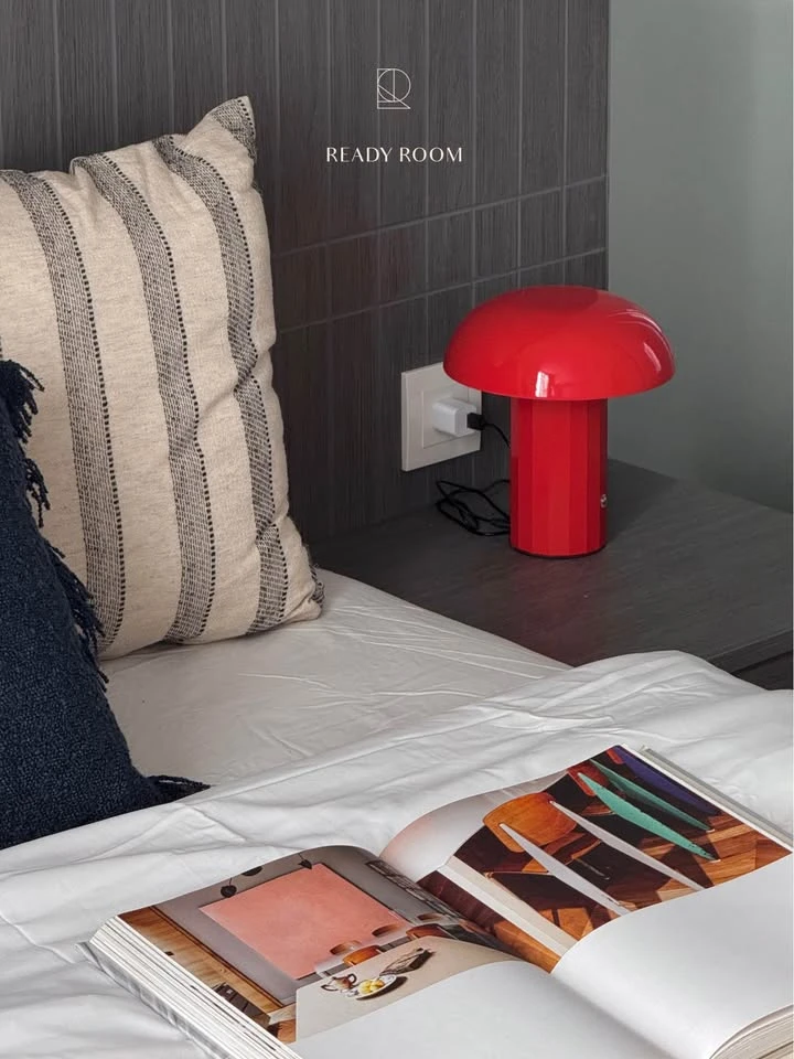 For rent: Skyrise Avenue Sukhumvit 64, room on the highest floor, fully furnished with built-in furniture, very beautiful, first come first served.