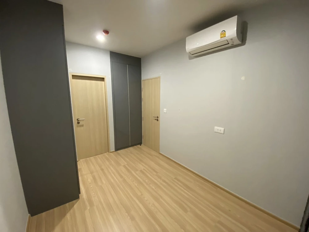 For rent: Skyrise Avenue Sukhumvit 64, 5th floor, size 34 sq m., well-proportioned rooms, don't miss out.