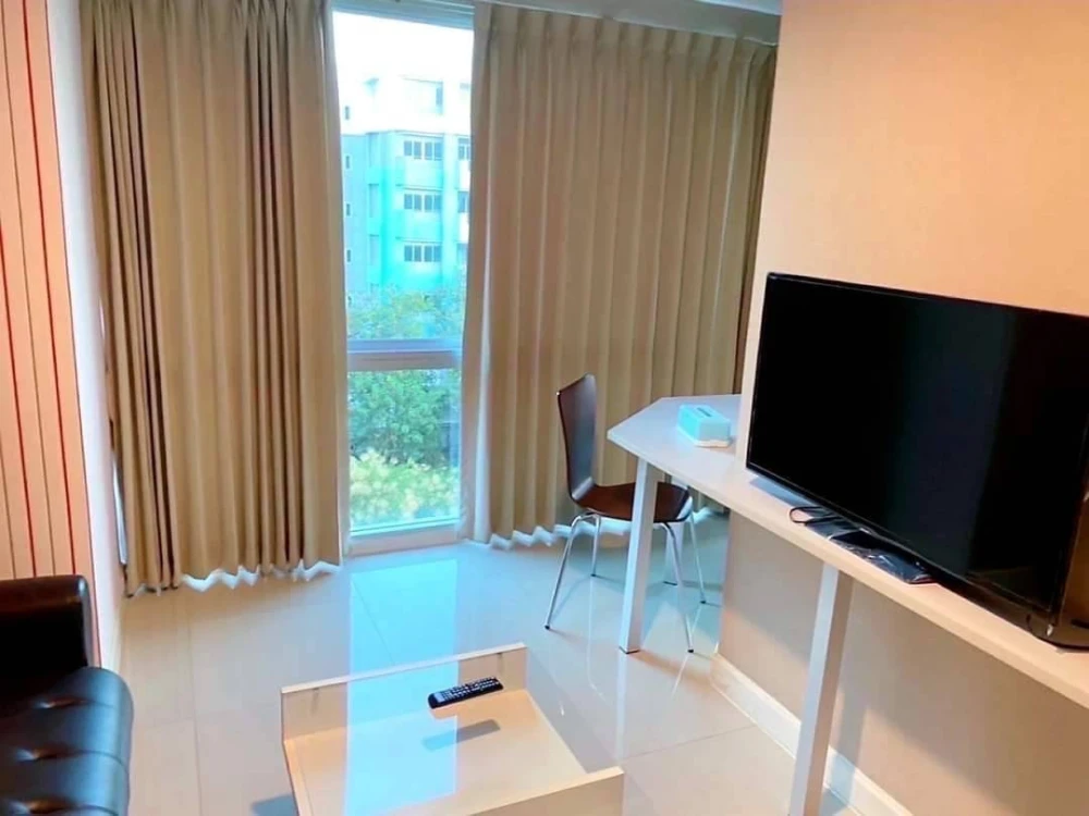 For rent: Swift Condo ABAC Bangna, 5th floor corner unit, fully furnished. Grab it now!