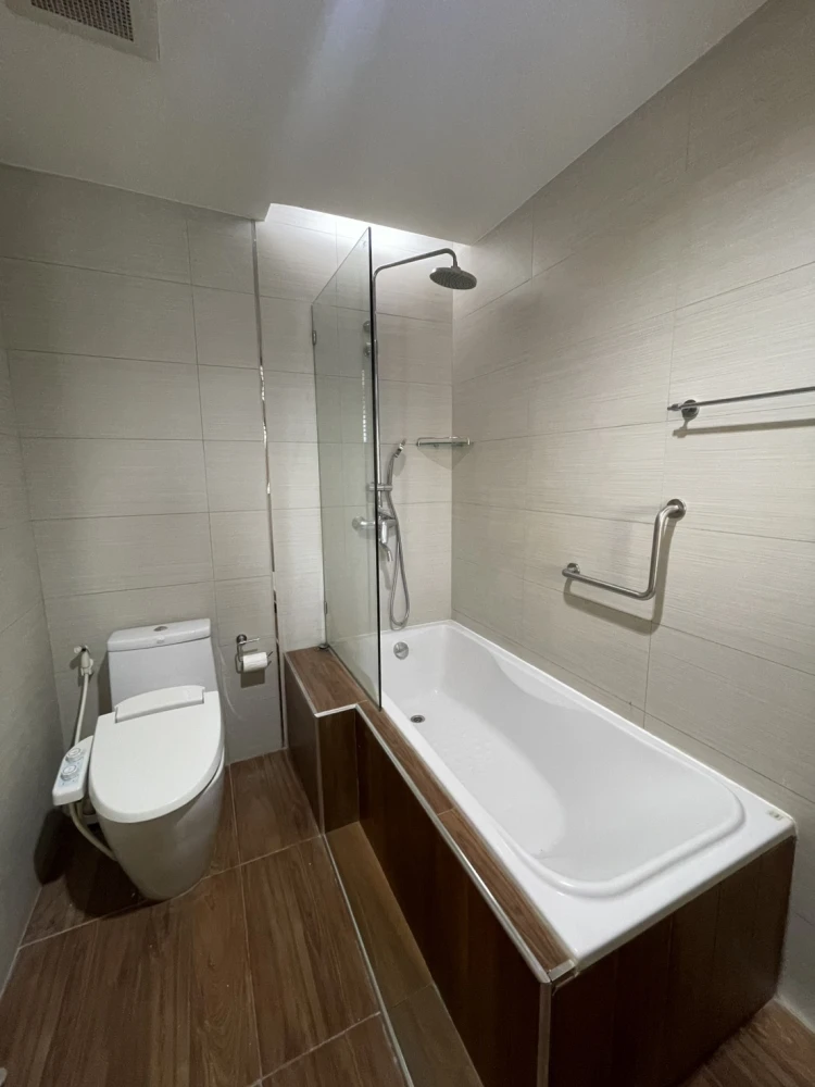 For rent, Siri at Sukhumvit, fully furnished. Complete electrical appliances. Hurry up to reserve. Don't wait.