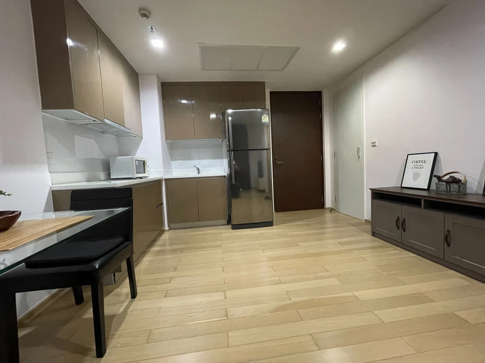 For rent, Siri at Sukhumvit, fully furnished. Complete electrical appliances. Hurry up to reserve. Don't wait.