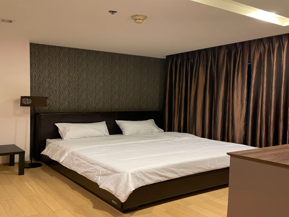 For rent, Siri at Sukhumvit, fully furnished. Complete electrical appliances. Hurry up to reserve. Don't wait.