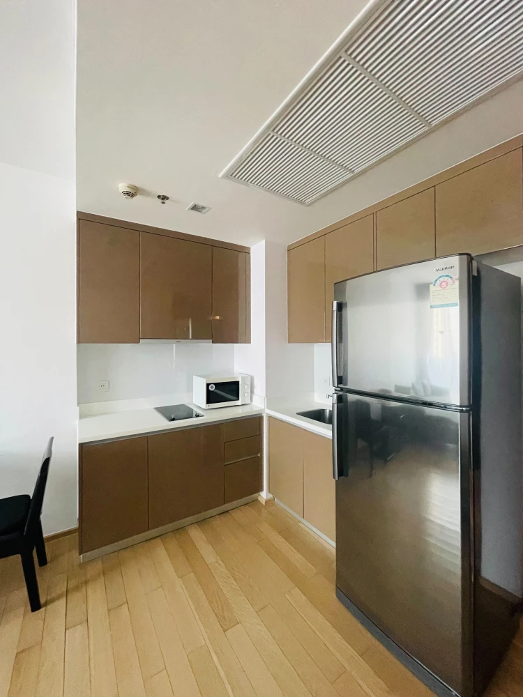 For rent, Siri at Sukhumvit, fully furnished. Complete electrical appliances. Hurry up to reserve. Don't wait.