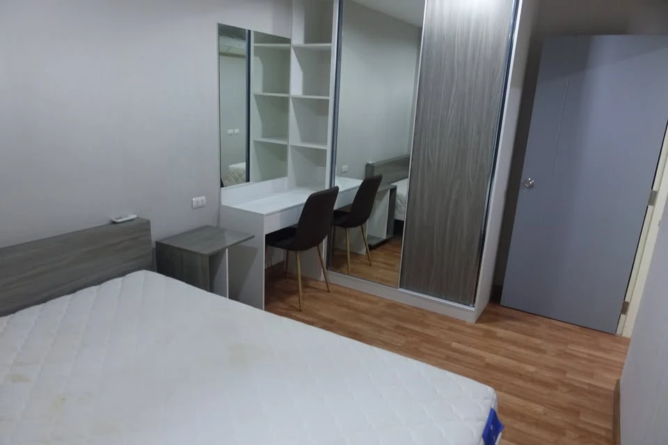 For rent: Sucharee Life Lak Si-Chaeng Watthana, fully furnished, just bring your bags and move in.