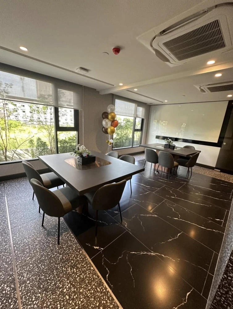 For rent: Origin Plug & Play Ramkhamhaeng Triple Station, corner room, high ceiling, beautiful city view, book now