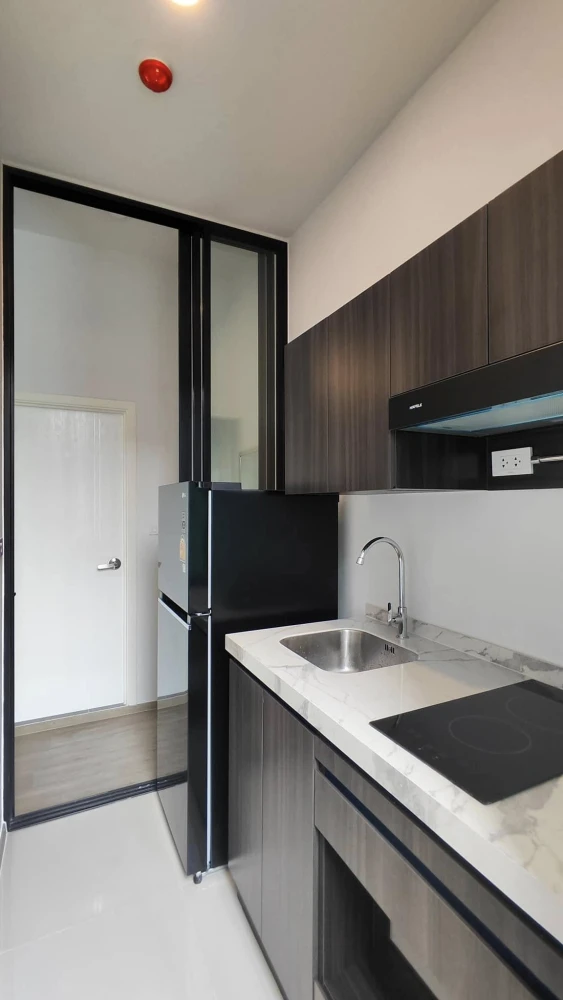 For rent: Origin Plug & Play Ramintra, 3-meter high ceiling, airy and comfortable, fully furnished, ready to move in
