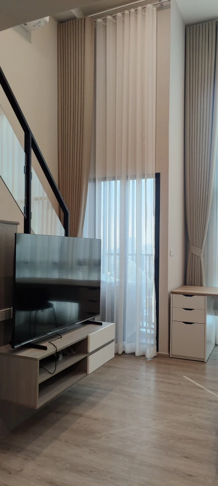 For rent: Origin Plug & Play Sirindhorn Station, 14th floor, Duo Space. Fully furnished. Book now!