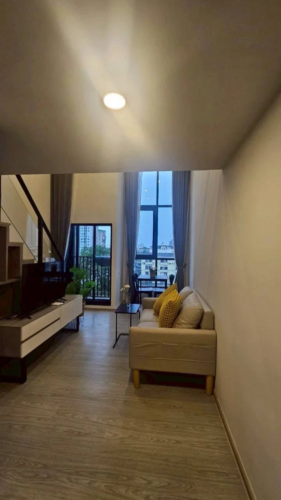 For rent: Origin Plug & Play Ramkhamhaeng Triple Station.