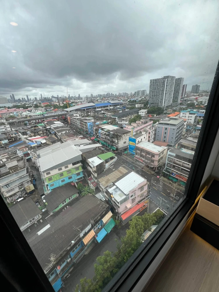 For Rent: Origin Play Bang Khun Non Triple Station. Fully furnished and equipped with all appliances. First come, first served.