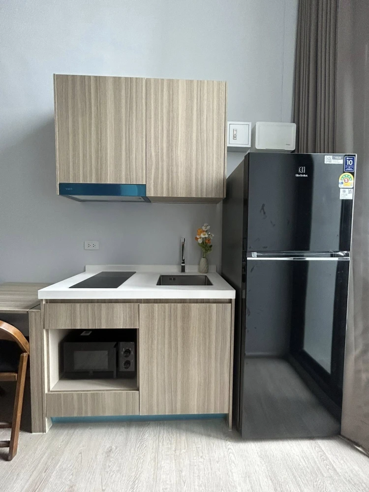 For rent: Altitude Unicorn Sathorn Tha Phra, Duplex room, 2 bedrooms, 21st floor, convenient and complete here, come and book now.