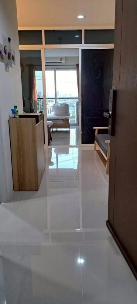 For rent: Asakan Place Srinakarin, Studio room, view of the Yellow Line, fully furnished and equipped, just bring your bags and move in.