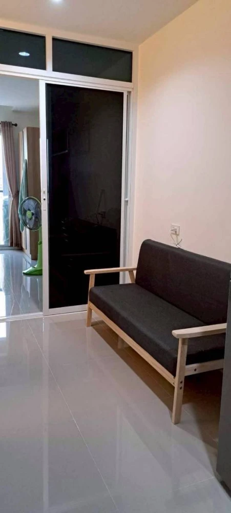 For rent: Asakan Place Srinakarin, Studio room, view of the Yellow Line, fully furnished and equipped, just bring your bags and move in.