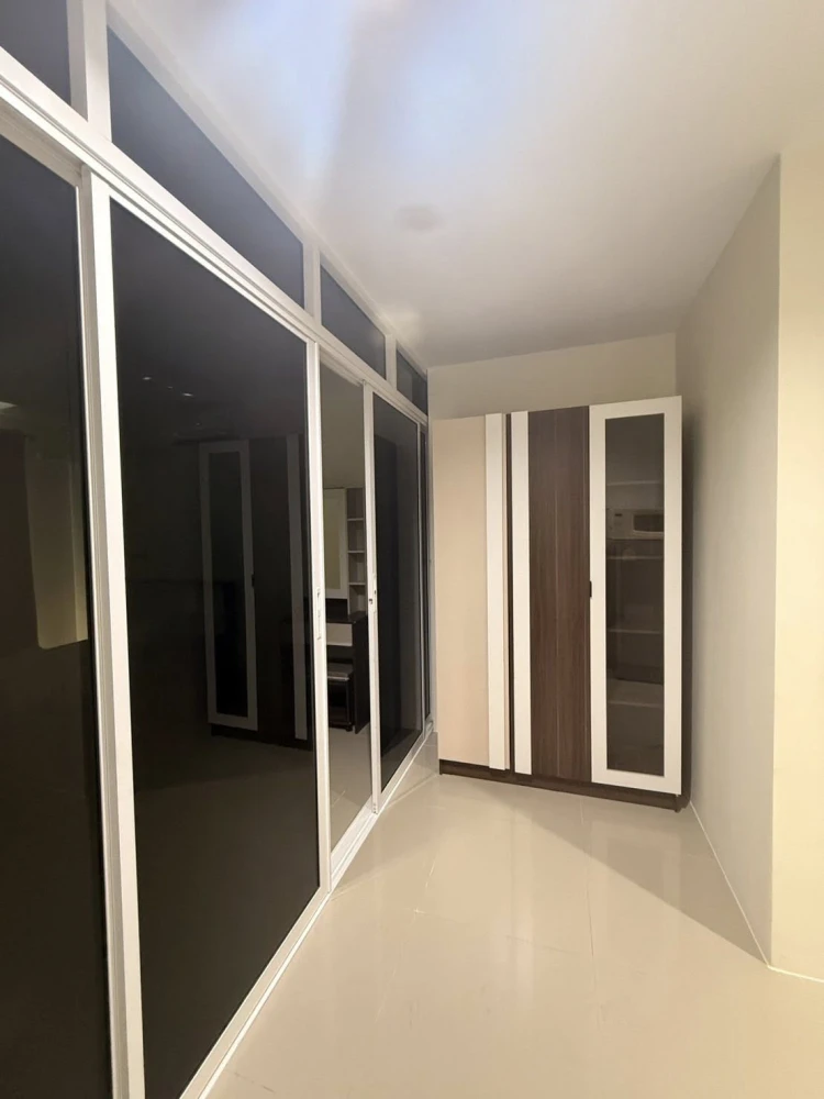 ให้เช่า อัสสกาญจน์เพลส ศรีนครินทร์ ห้องพร้อมอยู่ เฟอร์พร้อม ชั้นสูง จองเลย ราคานี้หายาก+++