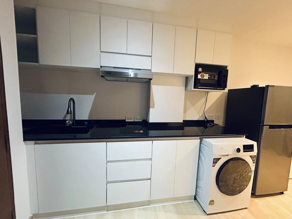 For rent: Ari Place, 1 bedroom, furnished, appliances included. Interested? Reserve now!