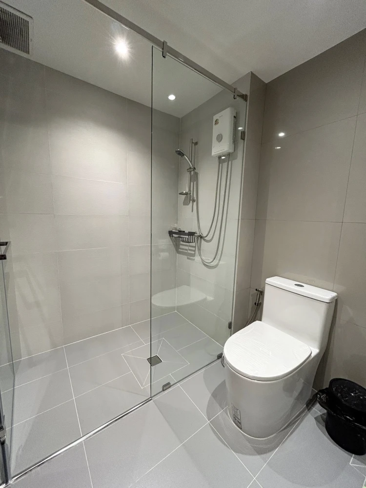 For rent: Ari Place, 1 bedroom, furnished, appliances included. Interested? Reserve now!