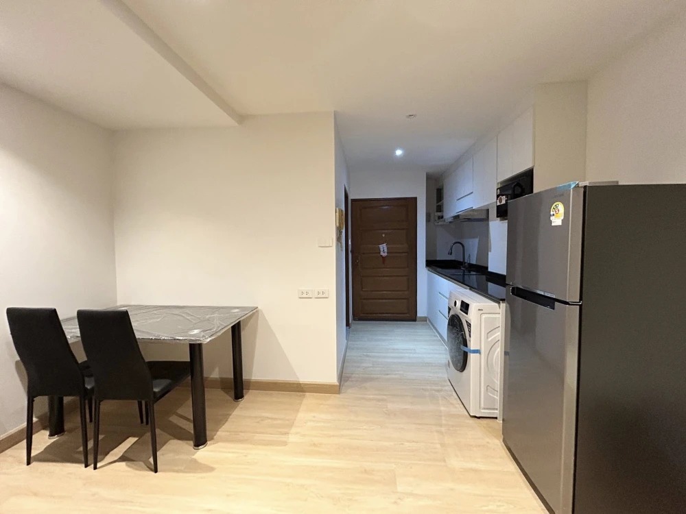 For rent: Ari Place, 1 bedroom, furnished, appliances included. Interested? Reserve now!