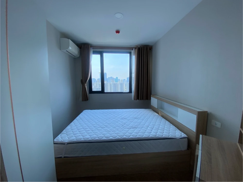 For rent: Artisan Ratchada, very spacious room, high floor, great breeze, hurry and reserve before you miss out.