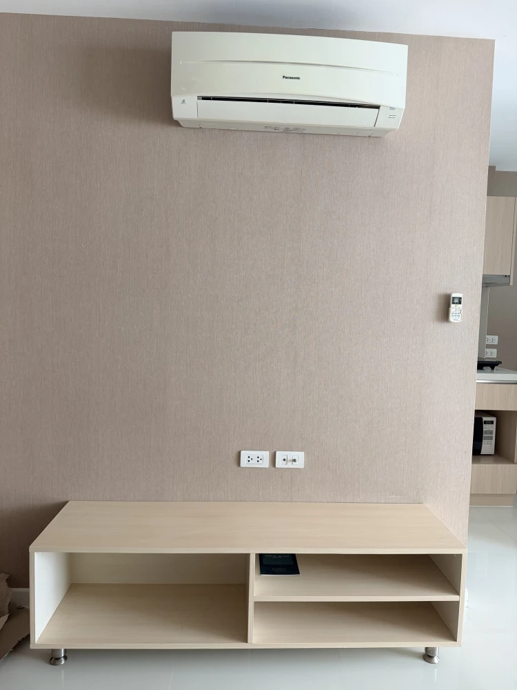 For rent: Element Srinakarin, clearly partitioned rooms, at a special price. Convenient and complete in one place. You don't want to miss this!