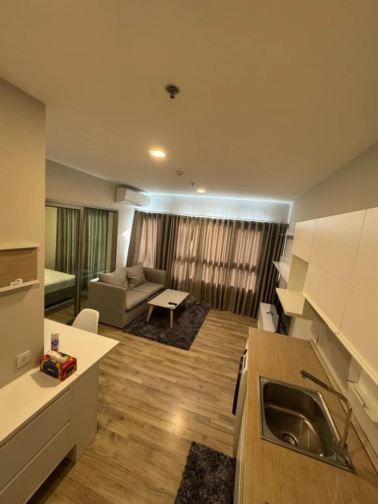 For rent, Ease 2 Rama 2, good location, quiet, private, bring your bags and move in immediately, with electrical appliances provided.