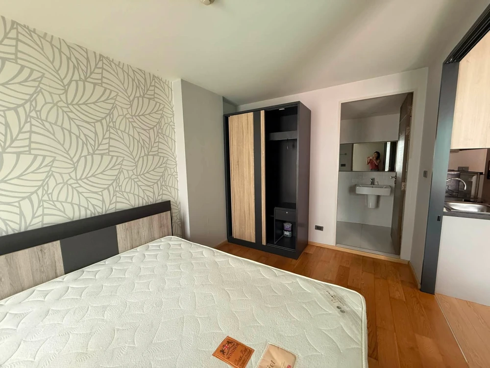 For rent: Hue Sukhumvit Condo, next to the escalator at Punnawithi BTS station. Fully furnished and ready to move in.