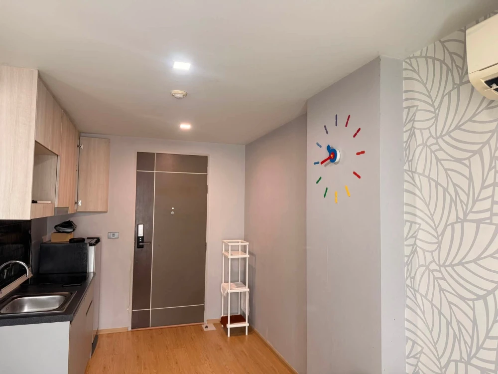 For rent: Hue Sukhumvit Condo, next to the escalator at Punnawithi BTS station. Fully furnished and ready to move in.