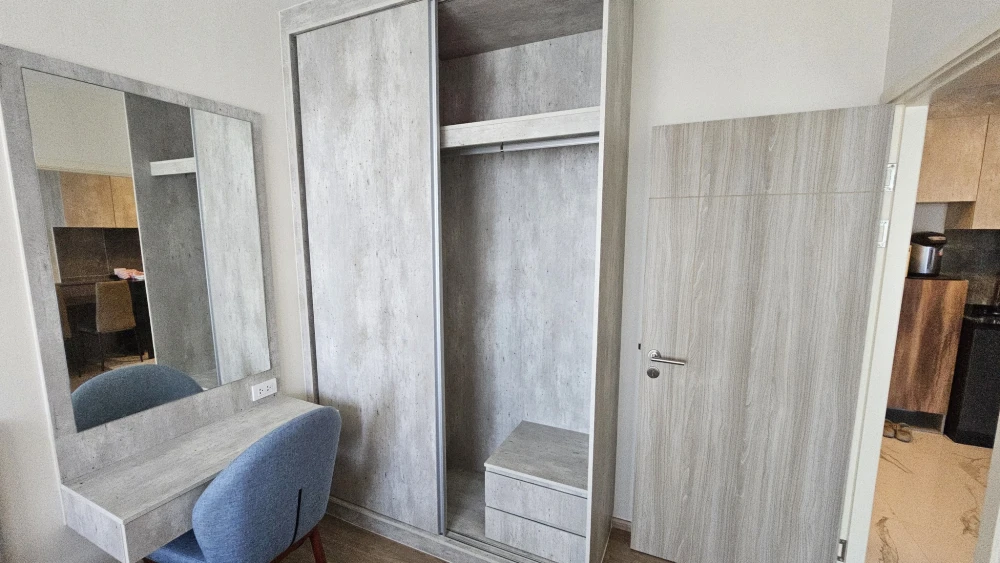 For rent: Ken Attitude Rattanathibet, 8th floor, BTS view, large bed, very comfortable to sleep, reserve first, get first served.