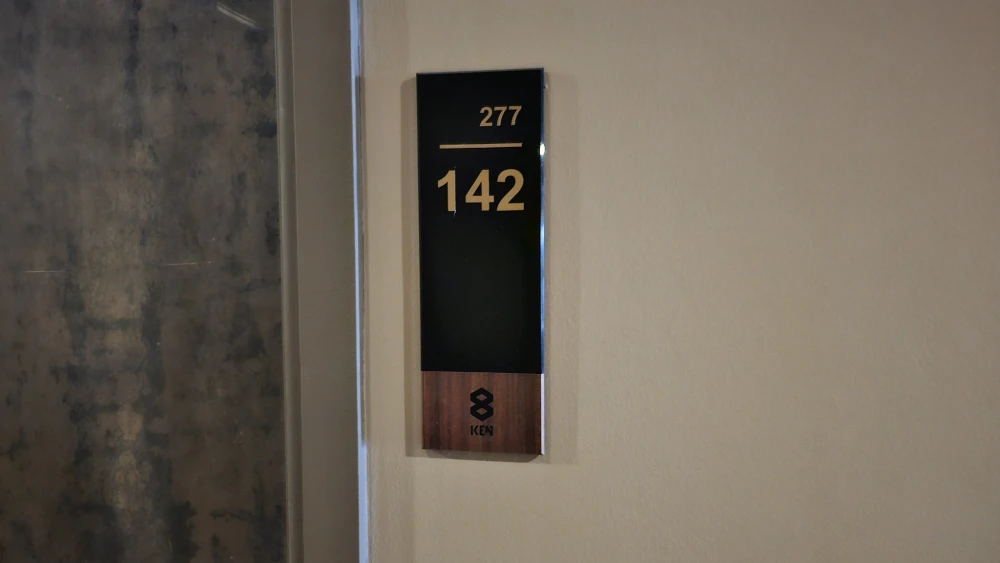 For rent: Ken Attitude Rattanathibet, 8th floor, BTS view, large bed, very comfortable to sleep, reserve first, get first served.