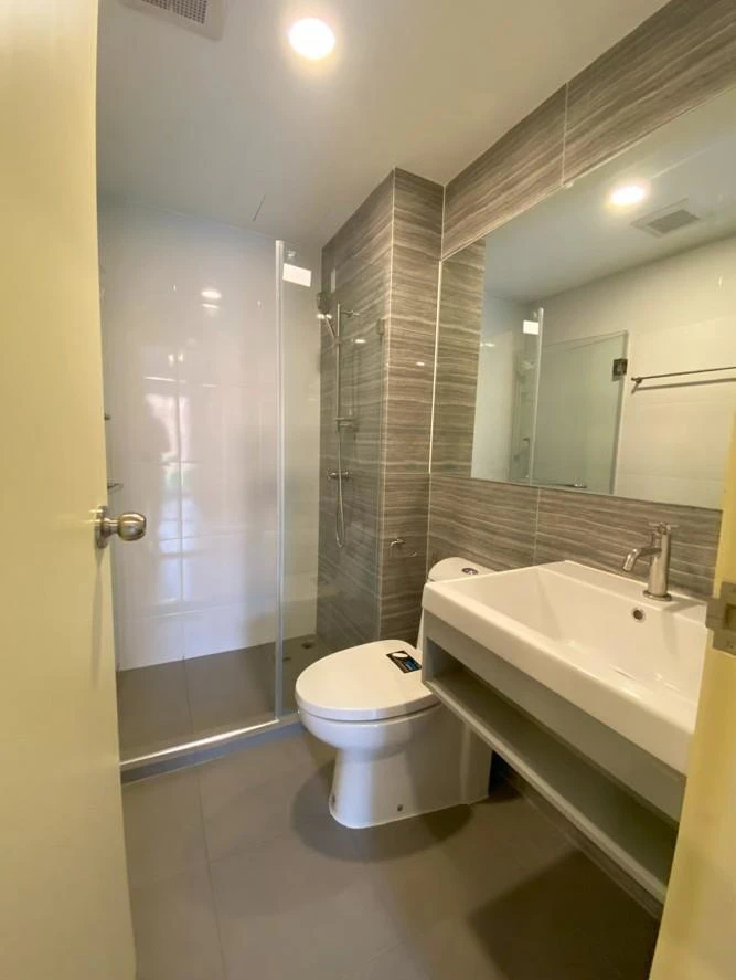 For rent: Kensington Phahon Yothin 63. Special soundproof walls added to the bedroom area. Comfortable and private. Reserve now.