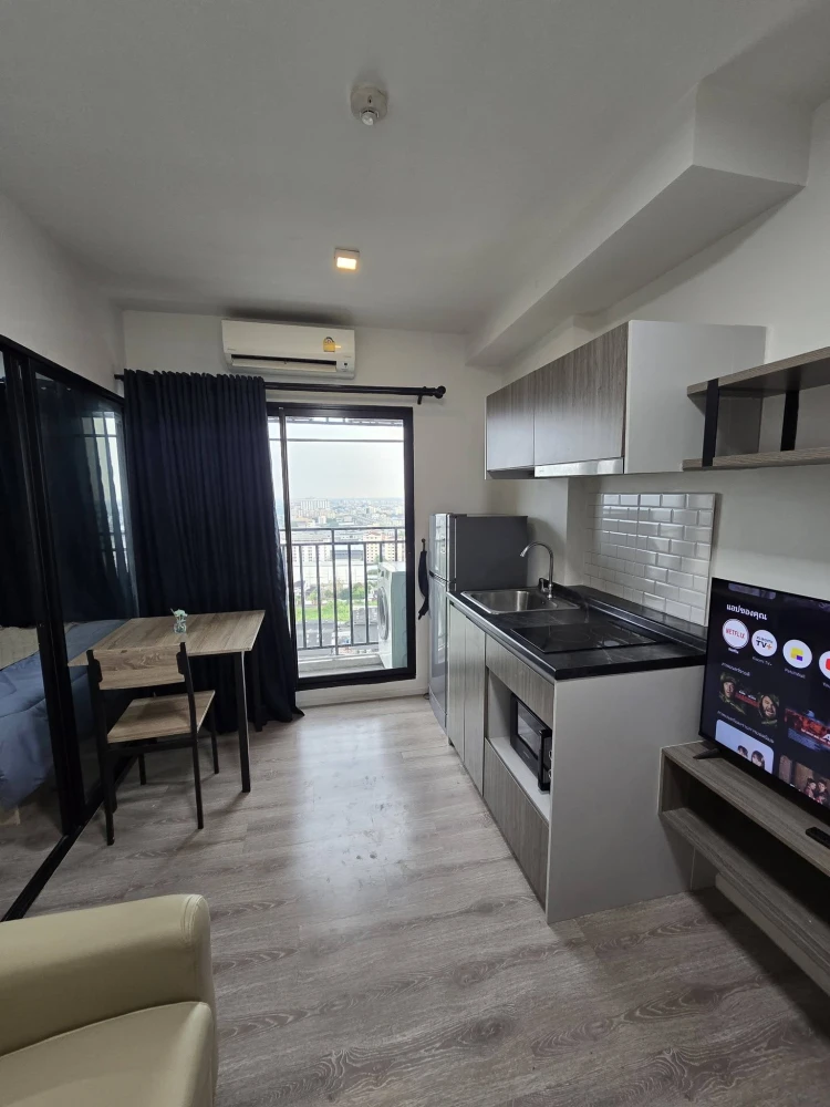 For rent: Kensington Sukhumvit-Theparak, very high floor unit, fully furnished, complete with appliances. Book now!
