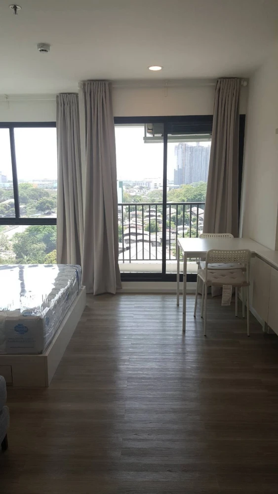 For rent: Kensington Kaset Campus, studio room, 9th floor, fully furnished with electrical appliances. Book now, get it first.