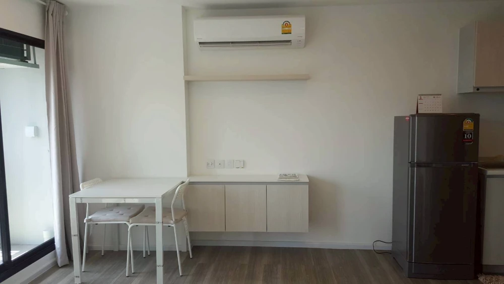 For rent: Kensington Kaset Campus, studio room, 9th floor, fully furnished with electrical appliances. Book now, get it first.