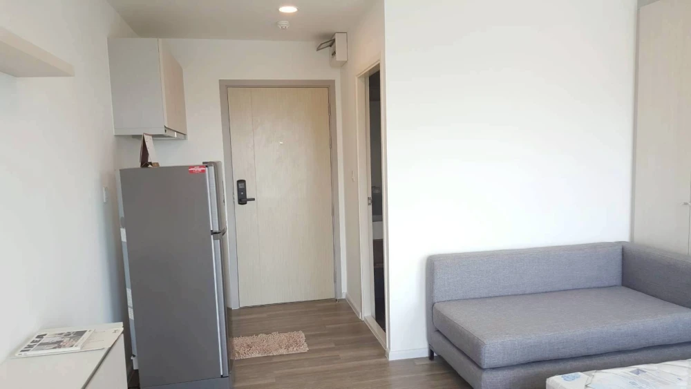 For rent: Kensington Kaset Campus, studio room, 9th floor, fully furnished with electrical appliances. Book now, get it first.