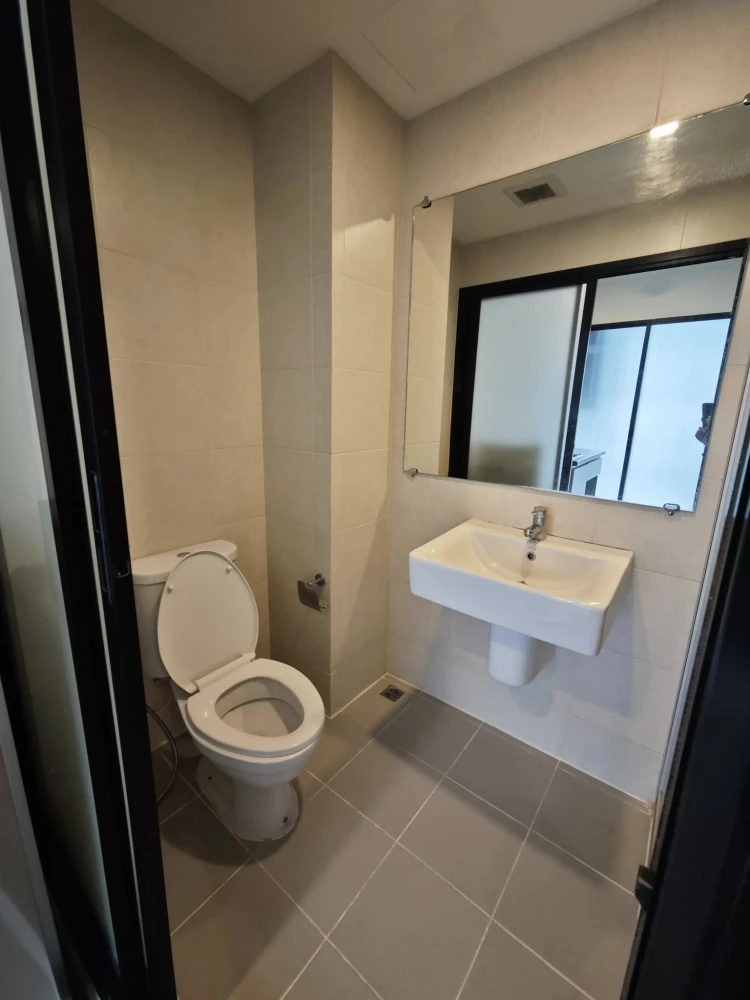 For rent: Kensington Laem Chabang - Sriracha, 2nd floor, Building B, fully furnished. If you don't book, you'll really miss out.