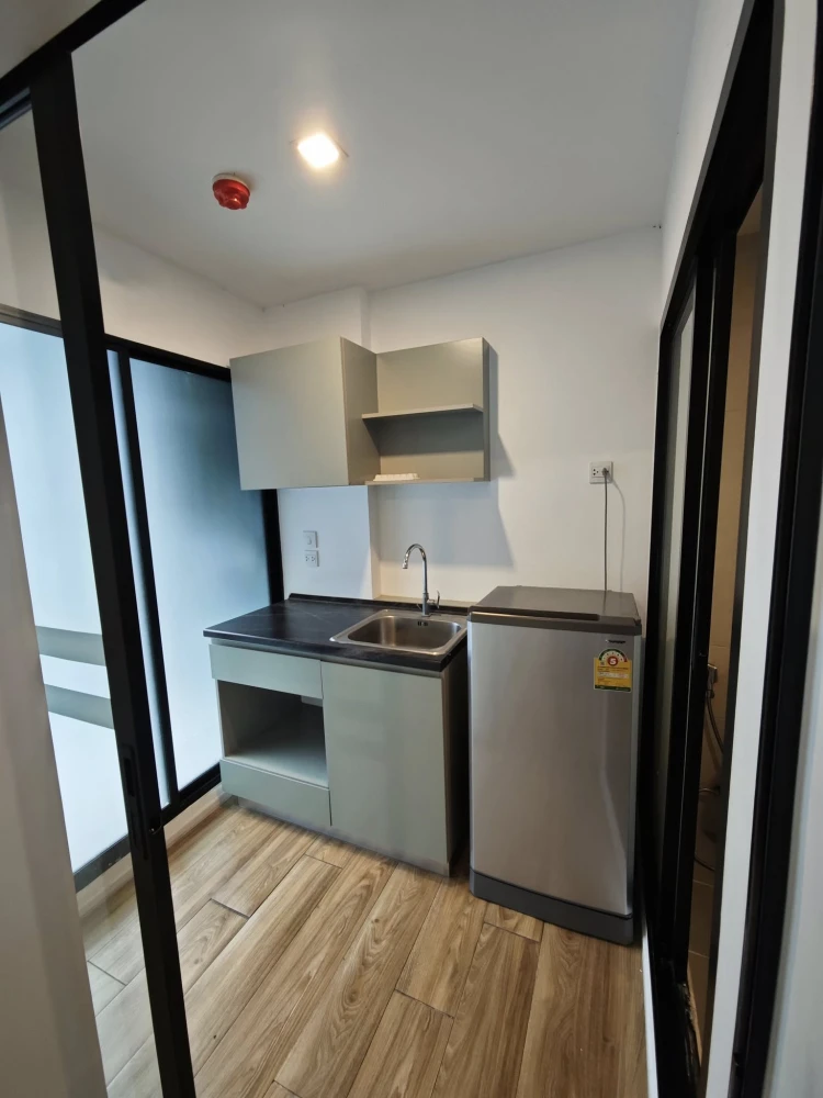 For rent: Kensington Laem Chabang - Sriracha, 2nd floor, Building B, fully furnished. If you don't book, you'll really miss out.