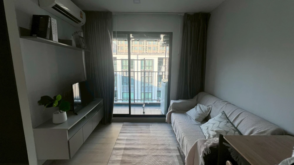 For rent: Kensington Laem Chabang, Sriracha. Ready-to-move-in apartment with full furniture. Spacious and comfortable. Book now!