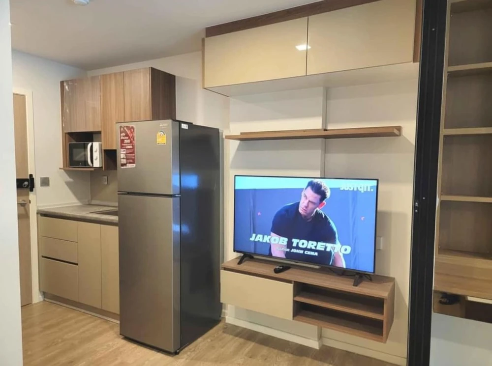 For rent, Cave Town Space, 4 floor, swimming pool view, full built-ins, fully furnished, just carry your bags and move in immediately. Book now.
