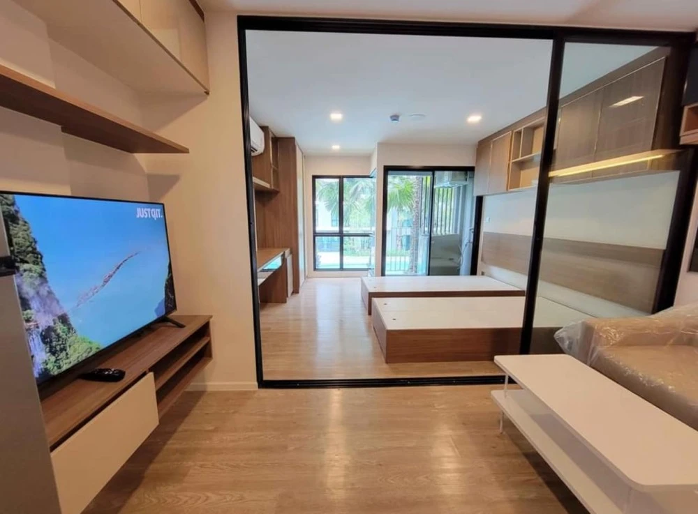 For rent, Cave Town Space, 4 floor, swimming pool view, full built-ins, fully furnished, just carry your bags and move in immediately. Book now.