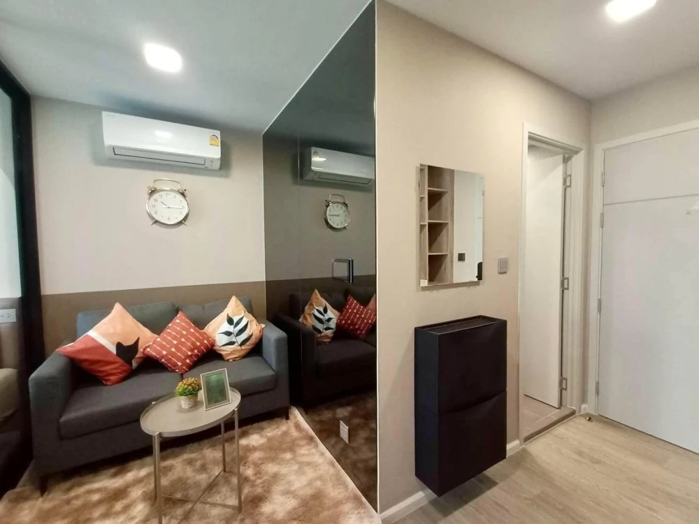 For rent, Cave Town Colony, 7th floor, high floor, swimming pool view. Comes with complete decorations. Book now, don't miss out.